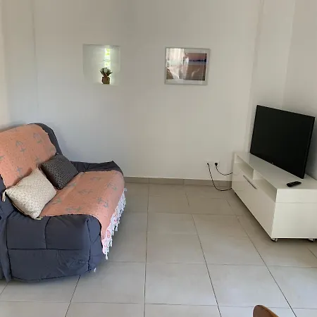 Apartment L'almanarre *